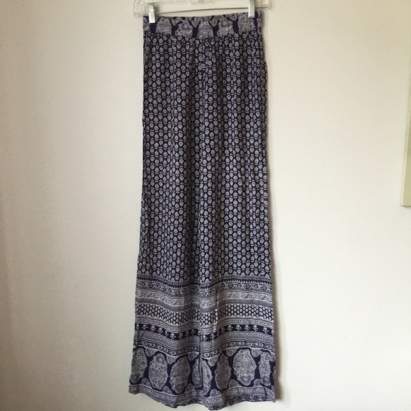 Urban Outfitters Pants - Urban Outfitters En Creme Pants